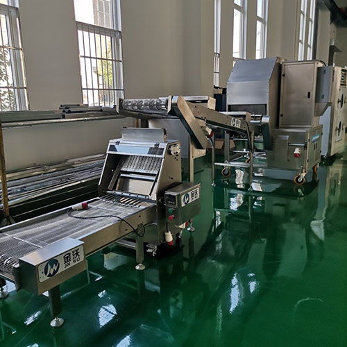 全自動多功能薄餅機與春卷機 豆制品機械加工廠的現代化設備